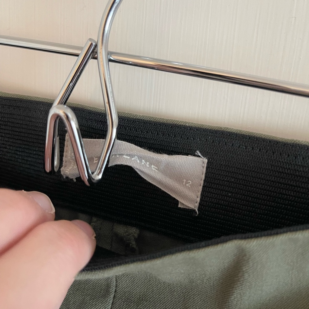 Everlane Women's Olive Chinos - Picture 3 of 3